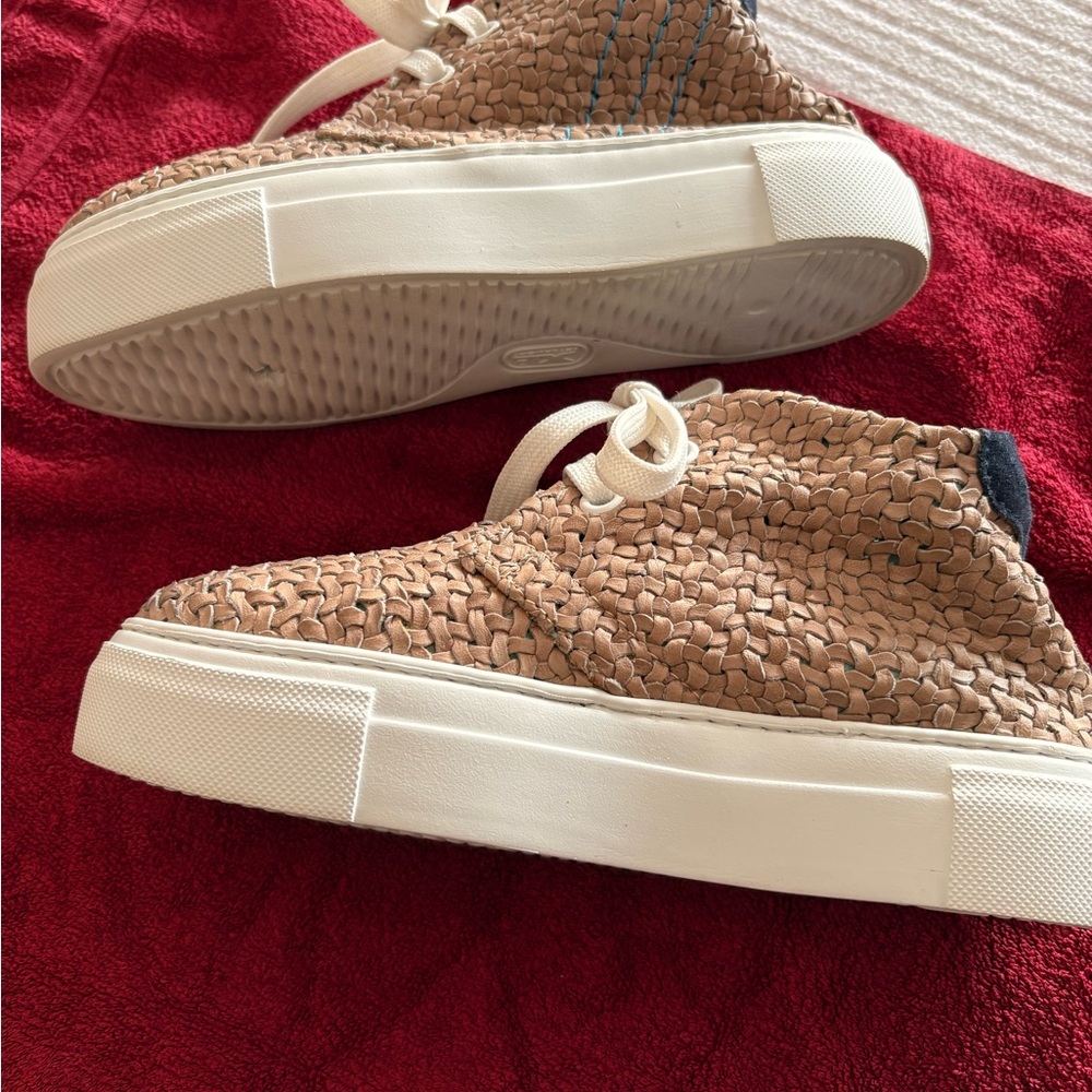 Stylish Tan Woven Leather Women's HiTop Sneakers.  NEVER WORN - Picture 3 of 5